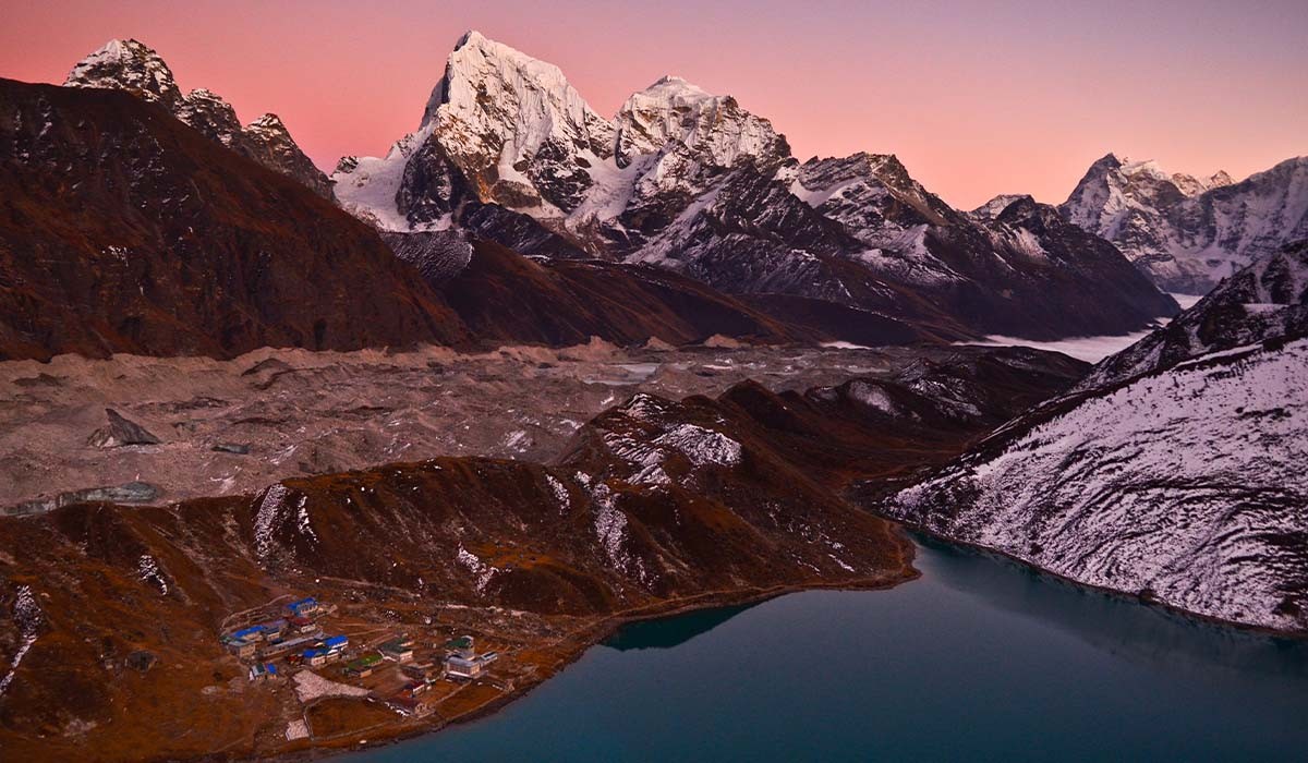 gokyo trek in spring